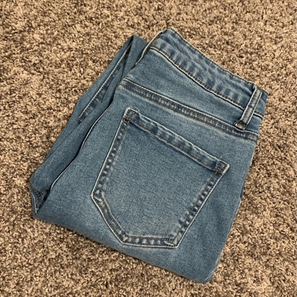 F21 Essential High-Rise Skinny Jeans - Picture 5 of 6